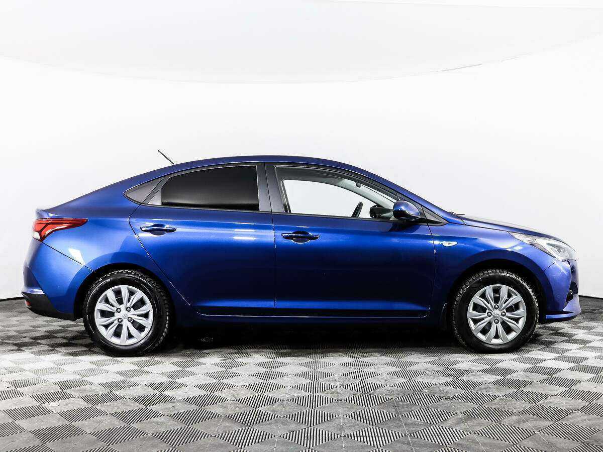 Купить Hyundai Solaris, 2022, 15 804 км, фото №4