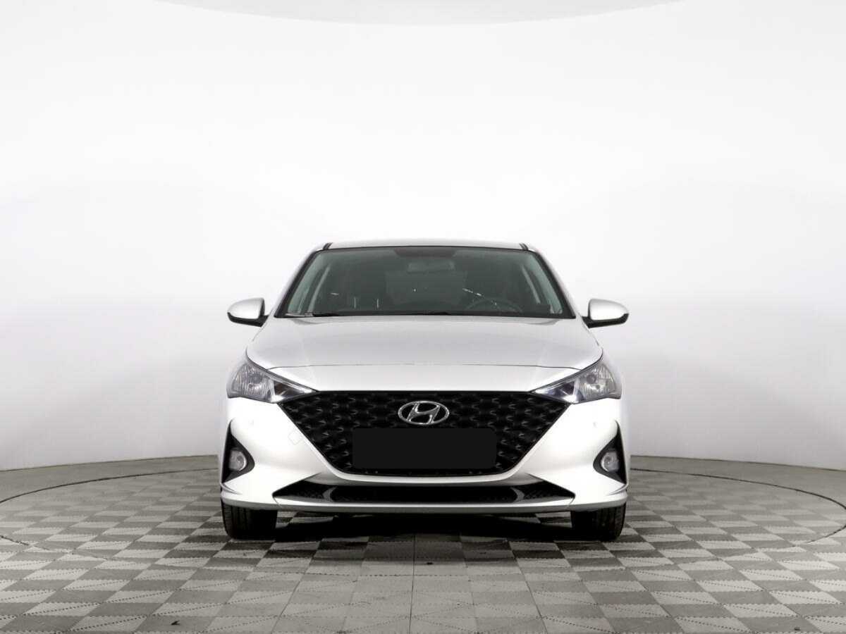 Купить Hyundai Solaris, 2021, 72 500 км, фото №2