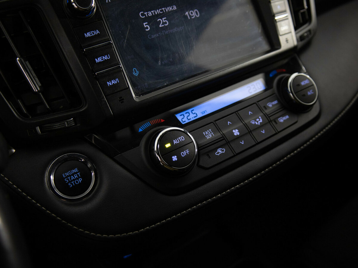 Купить Toyota RAV4 IV (XA40) Рестайлинг, 2019, 97 801 км, фото №8