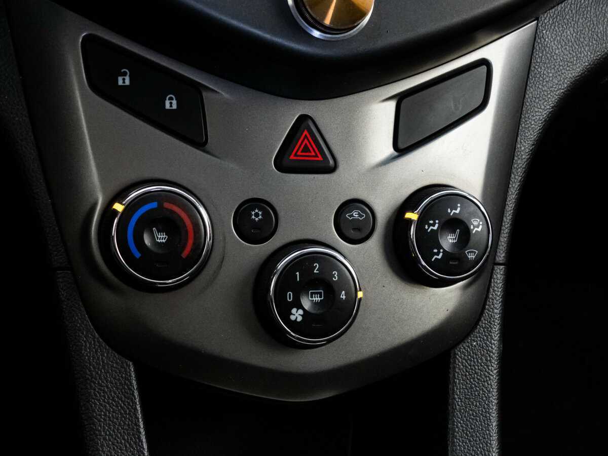 Купить Chevrolet Aveo, 2013, 246 800 км, фото №16