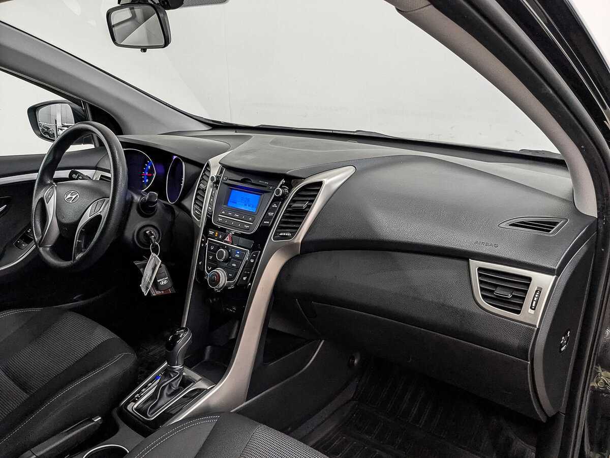 Купить Hyundai i30, 2015, 65 329 км, фото №13