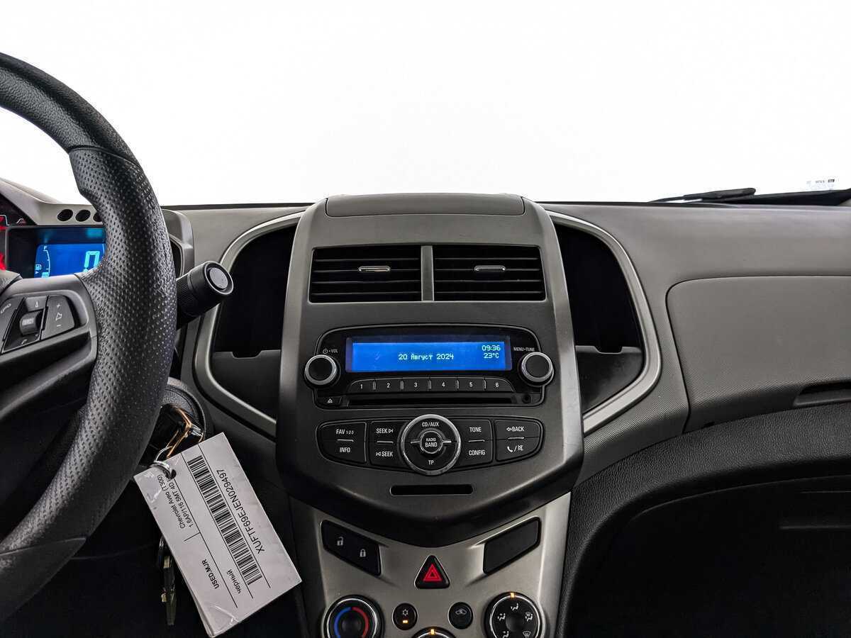 Купить Chevrolet Aveo, 2014, 83 759 км, фото №13