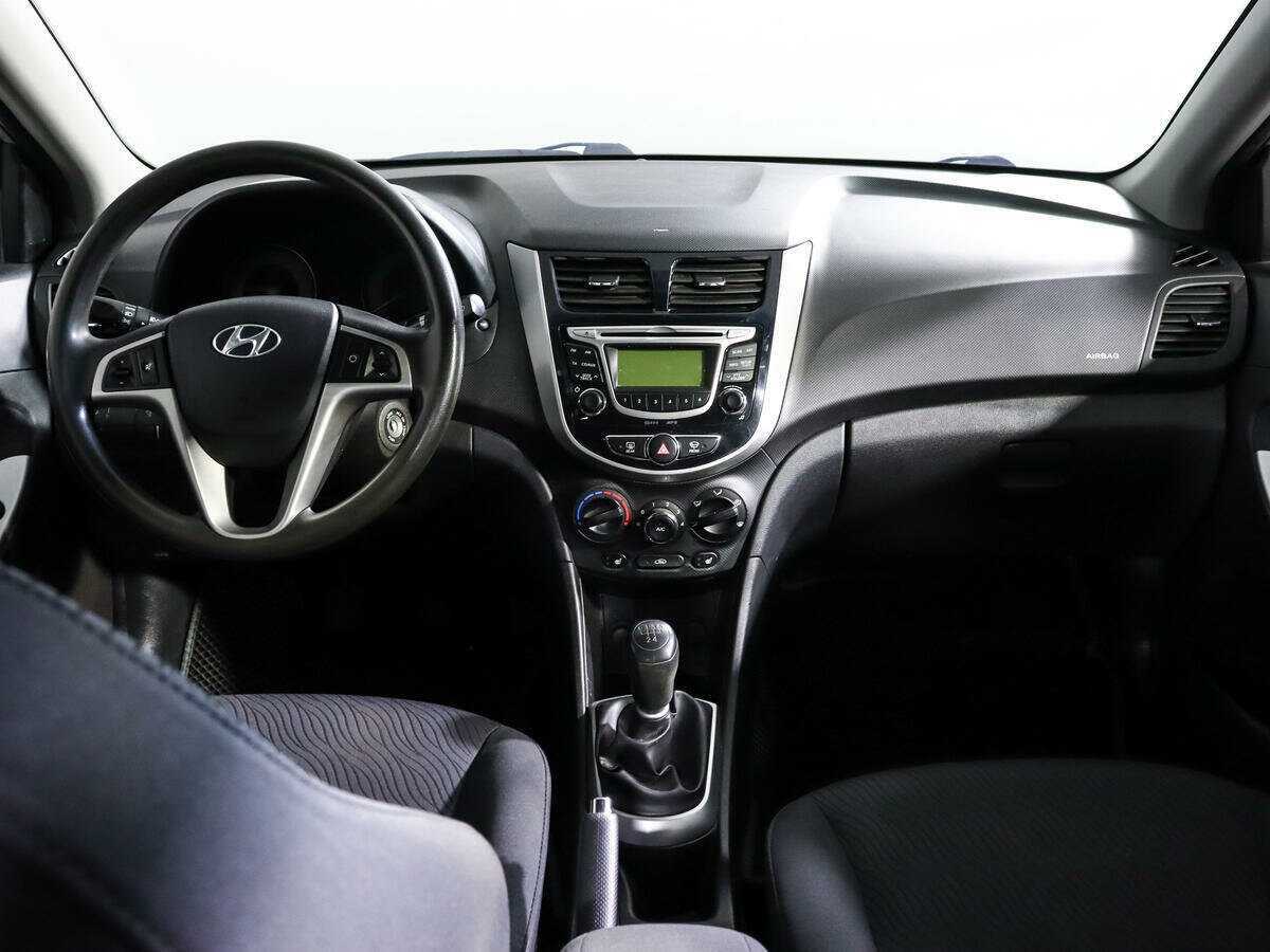 Купить Hyundai Solaris, 2014, 98 000 км, фото №10