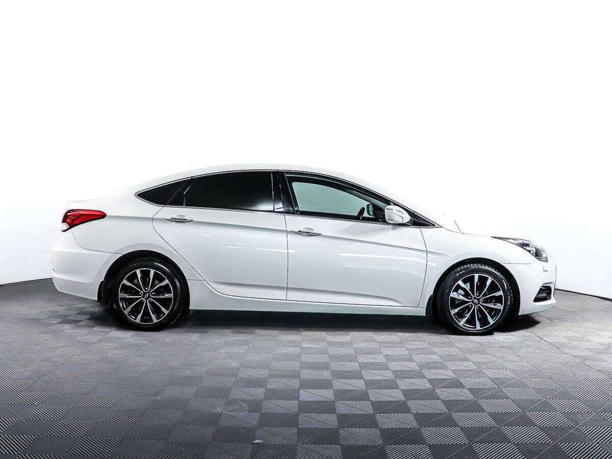 Купить Hyundai i40, 2015, 126 400 км, фото №4