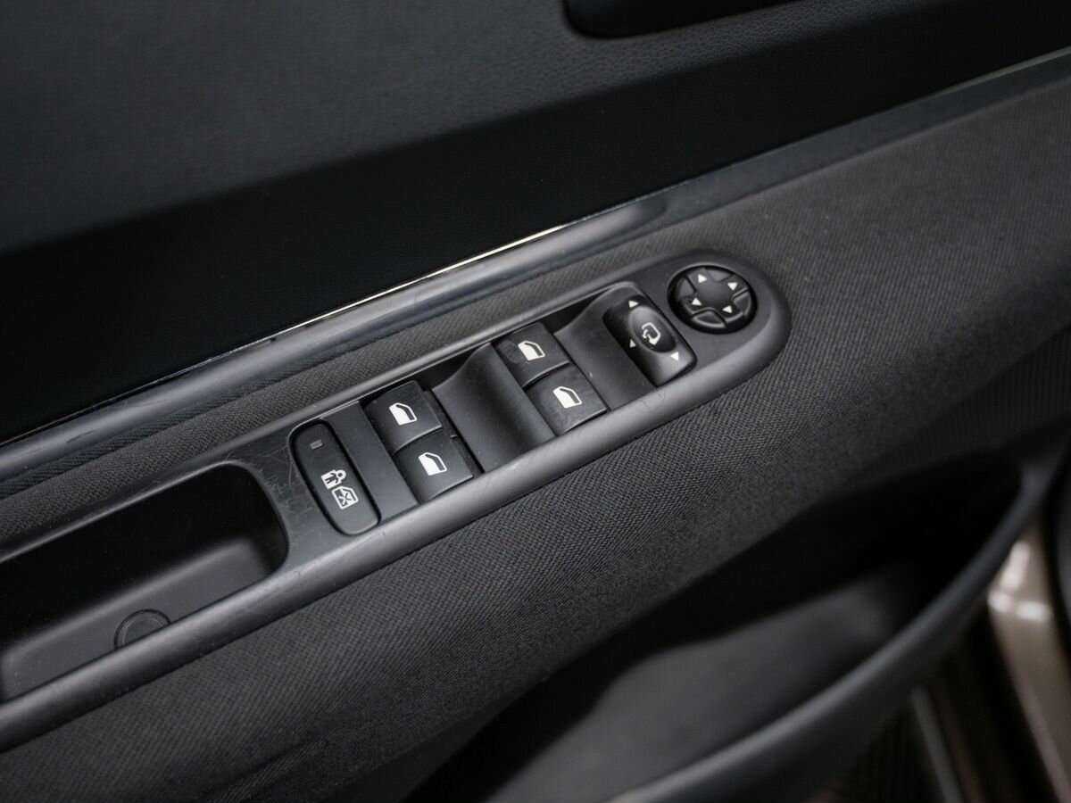 Купить Peugeot 3008, 2012, 143 593 км, фото №15