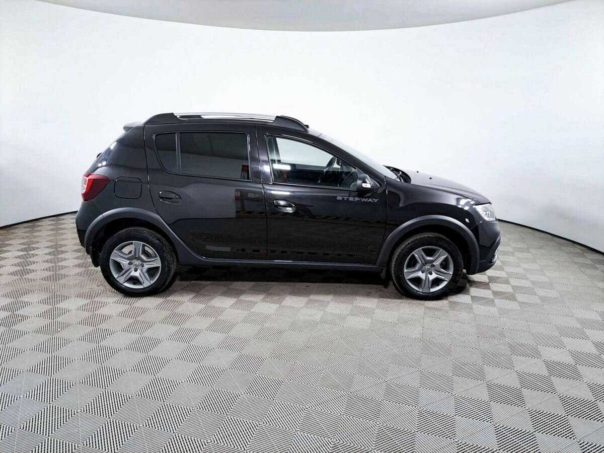 Купить Renault Sandero Stepway, 2021, 35 179 км, фото №4