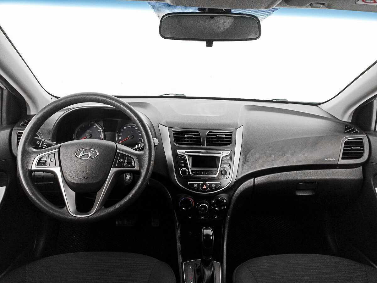 Купить Hyundai Solaris, 2015, 62 669 км, фото №10