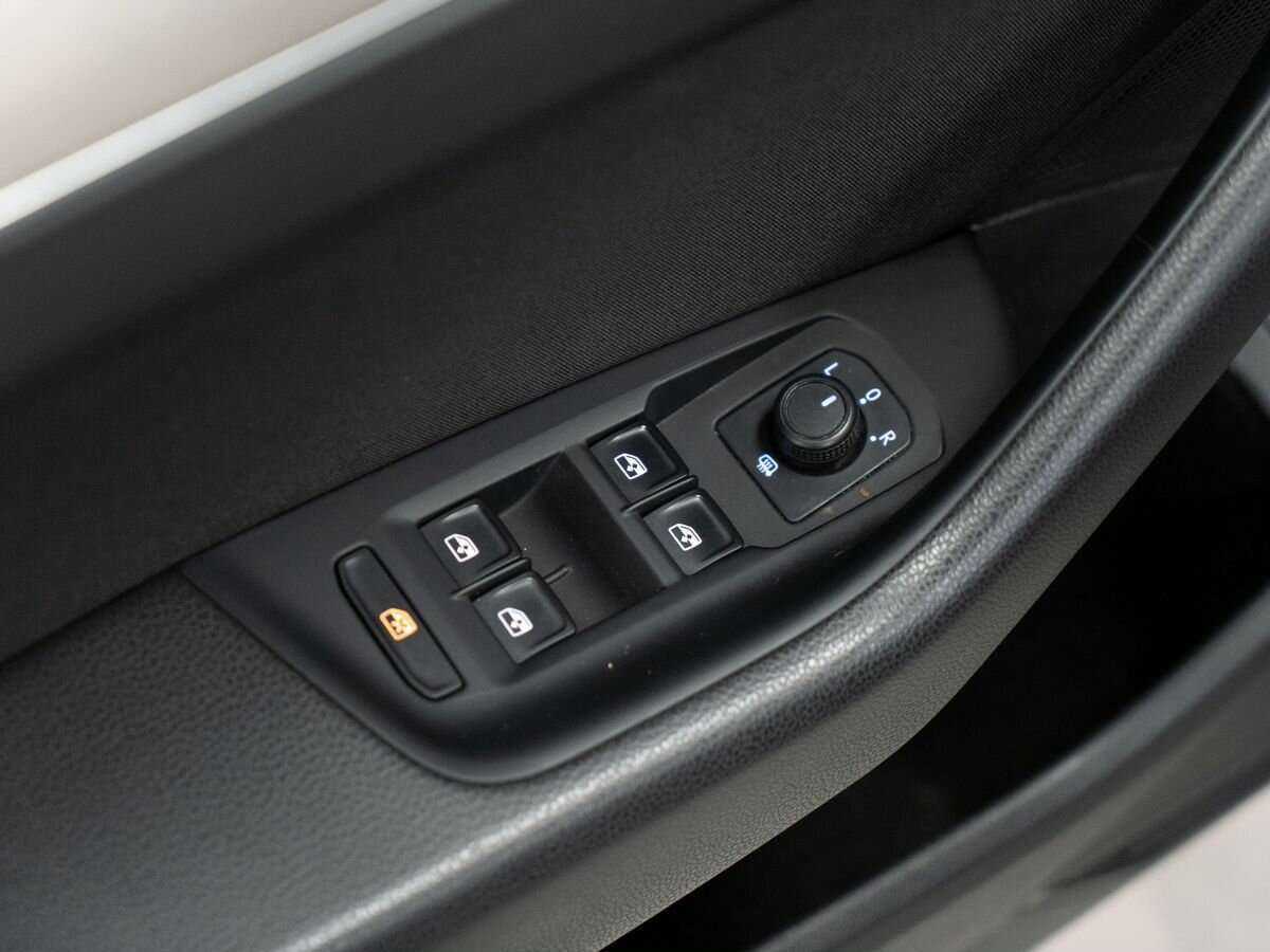 Купить Volkswagen Passat DSG6, 2017, 161 748 км, фото №15