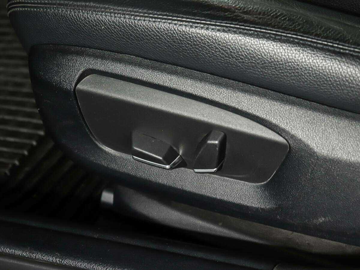 Купить BMW 5 серии 528i xDrive, 2013, 129 299 км, фото №18