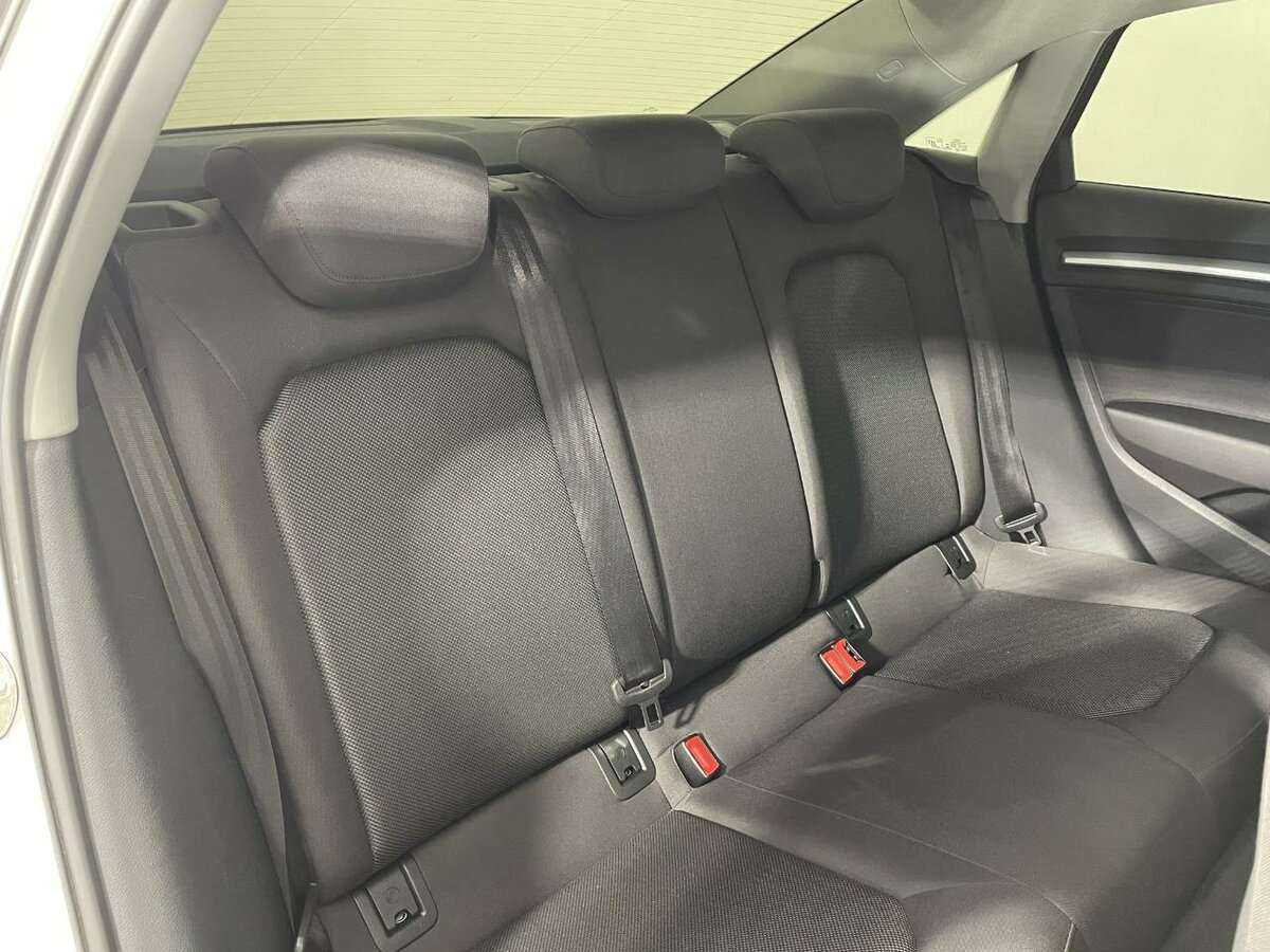 Купить Audi A3, 2018, 64 930 км, фото №15