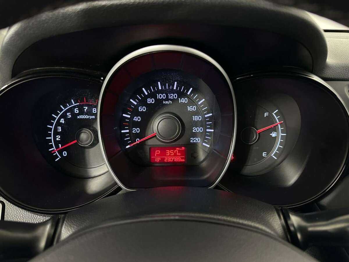 Купить Kia Rio, 2015, 230 789 км, фото №9