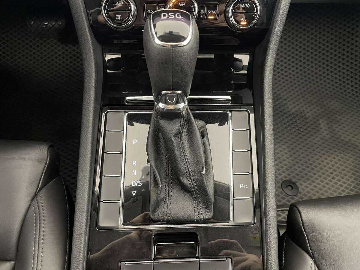 Купить Skoda Superb, 2018, 84 329 км, фото №13
