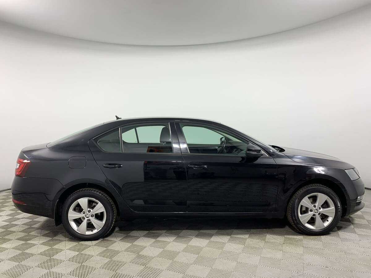 Купить Skoda Octavia, 2018, 142 835 км, фото №4