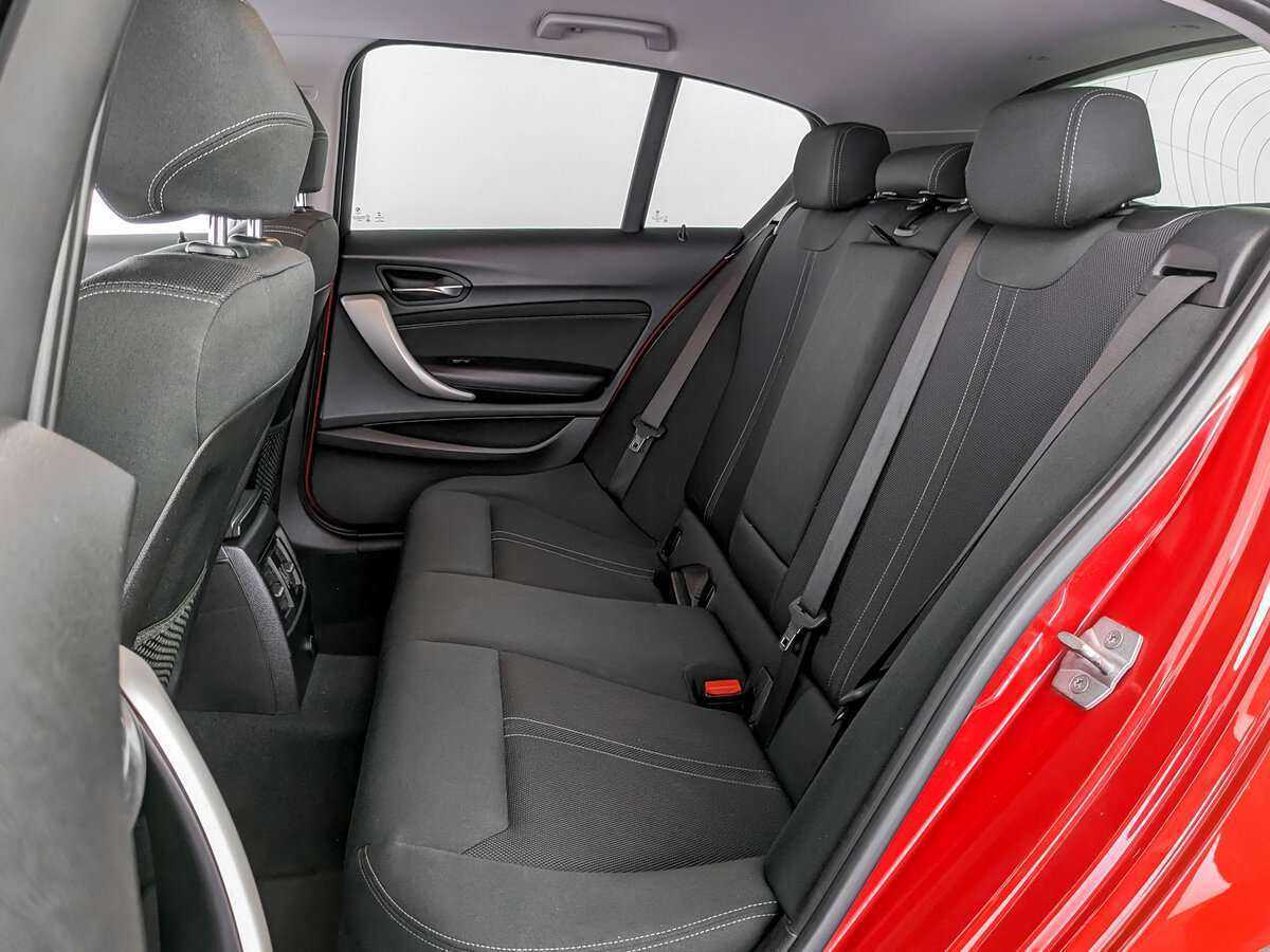 Купить BMW 1 серии 118i, 2017, 72 778 км, фото №10