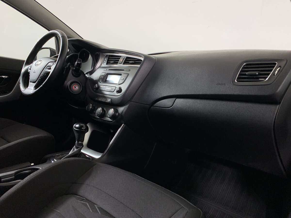 Купить Kia Ceed, 2017, 99 345 км, фото №11