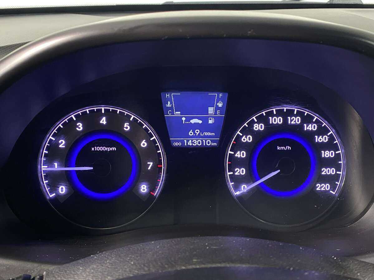 Купить Hyundai Solaris, 2013, 142 000 км, фото №17