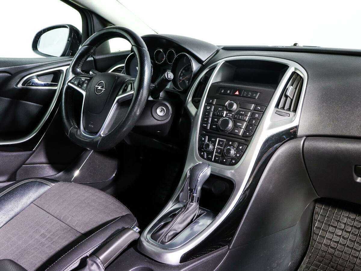 Купить Opel Astra GTC, 2013, 187 215 км, фото №9