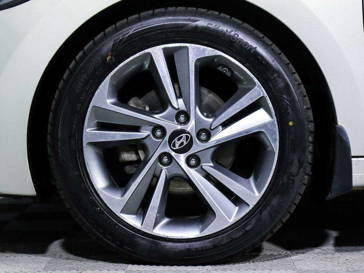 Купить Hyundai Elantra, 2018, 128 900 км, фото №15