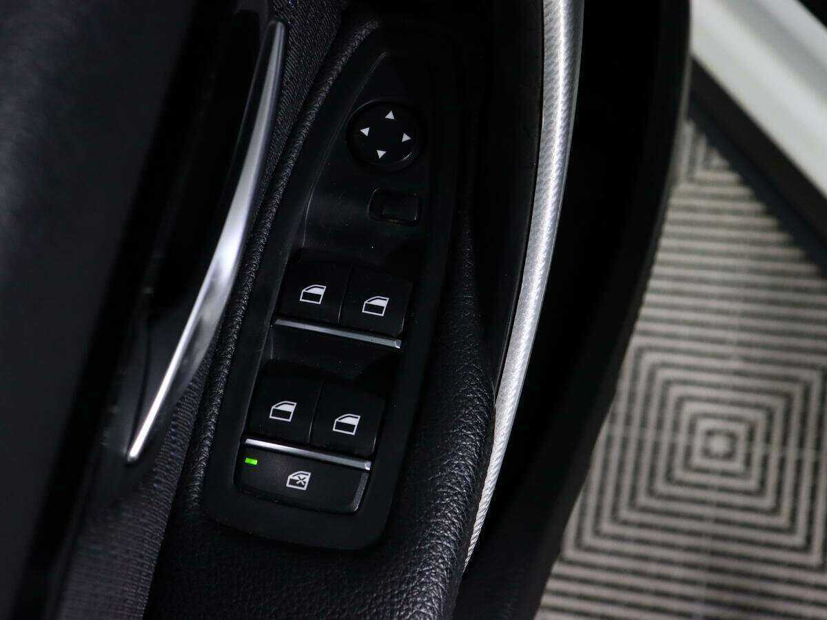 Купить BMW 3 серии 320i xDrive, 2016, 139 605 км, фото №15