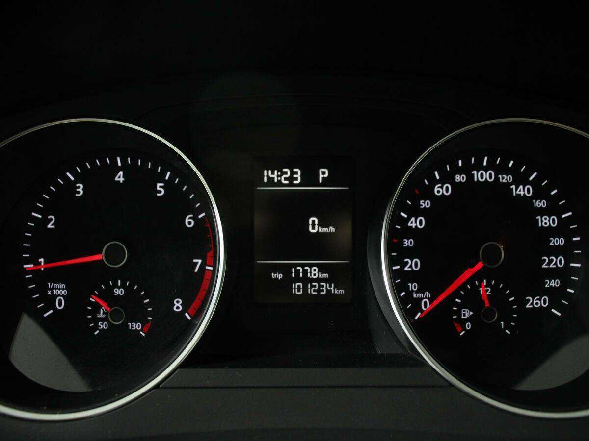 Купить Volkswagen Jetta, 2016, 101 196 км, фото №11