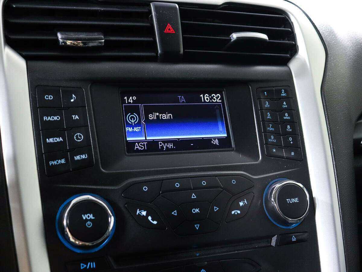 Купить Ford Mondeo, 2016, 224 882 км, фото №13