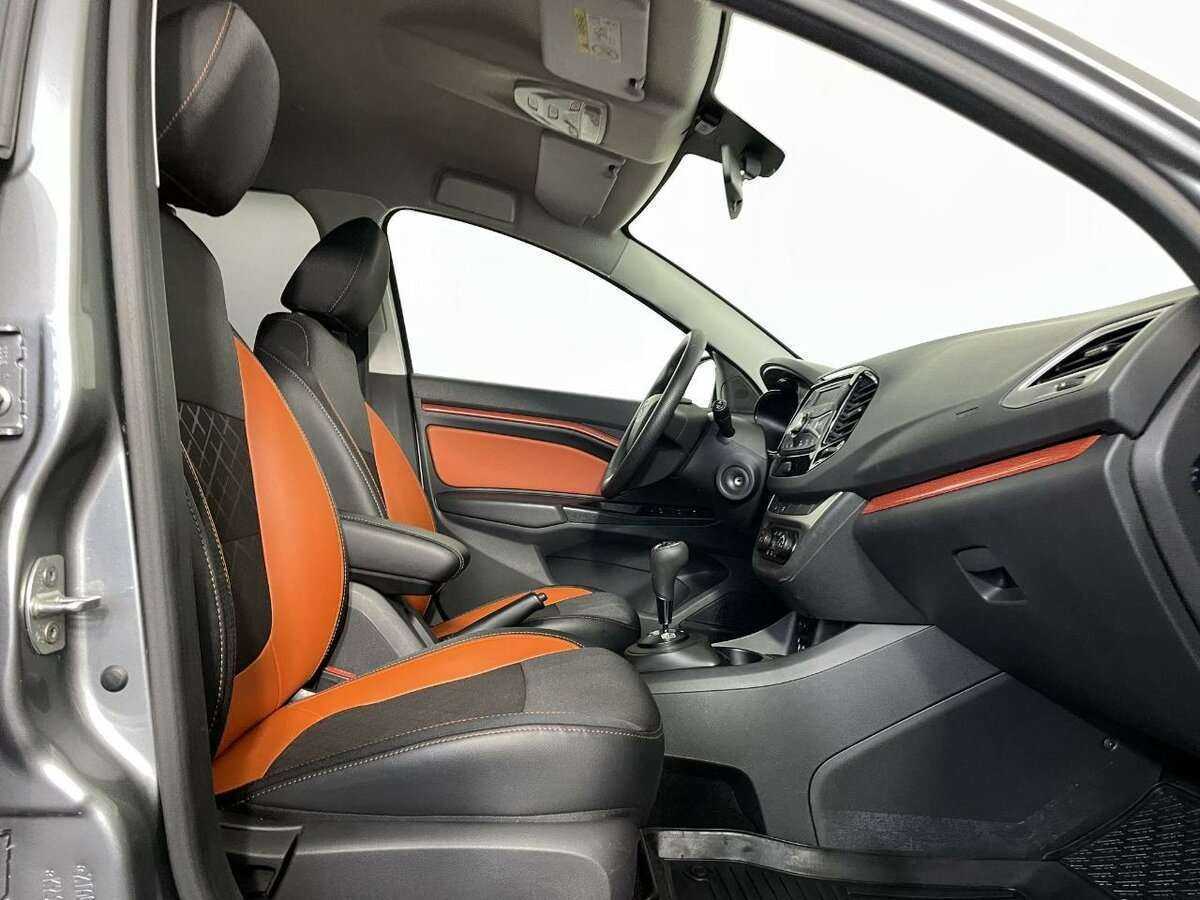 Купить Lada (ВАЗ) Vesta SW Cross, 2019, 75 250 км, фото №13