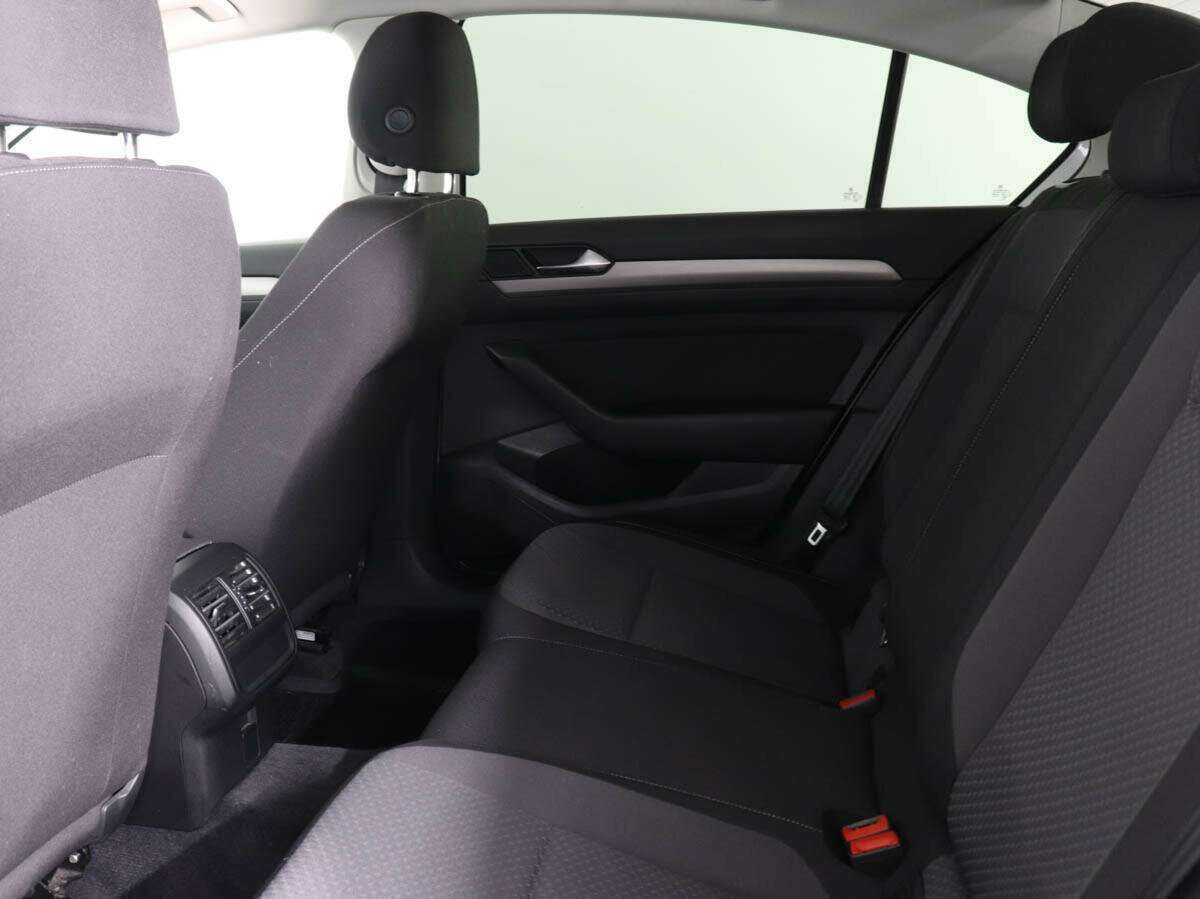 Купить Volkswagen Passat, 2016, 78 106 км, фото №13