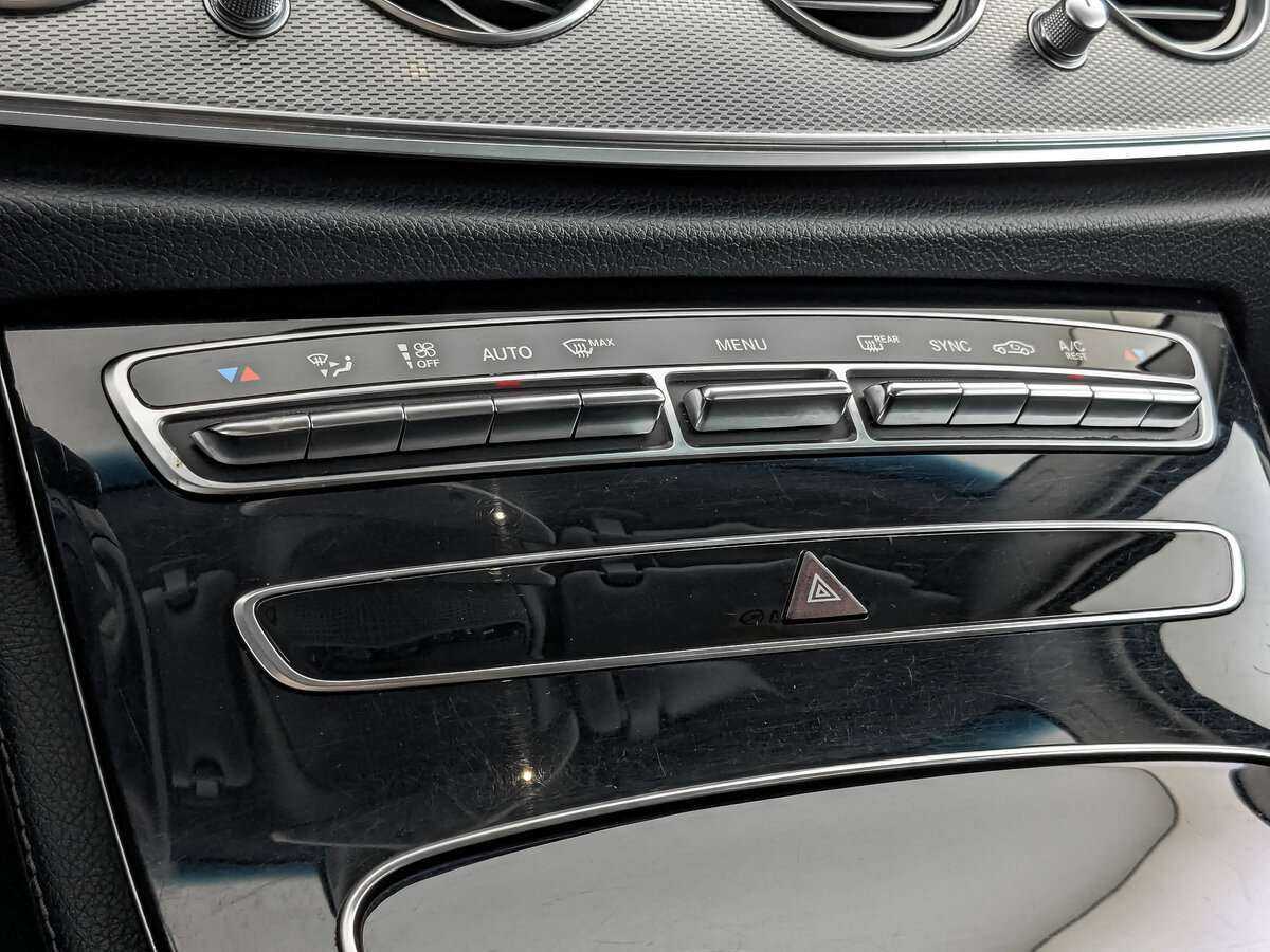 Купить Mercedes-Benz E-Класс 200, 2018, 230 990 км, фото №21