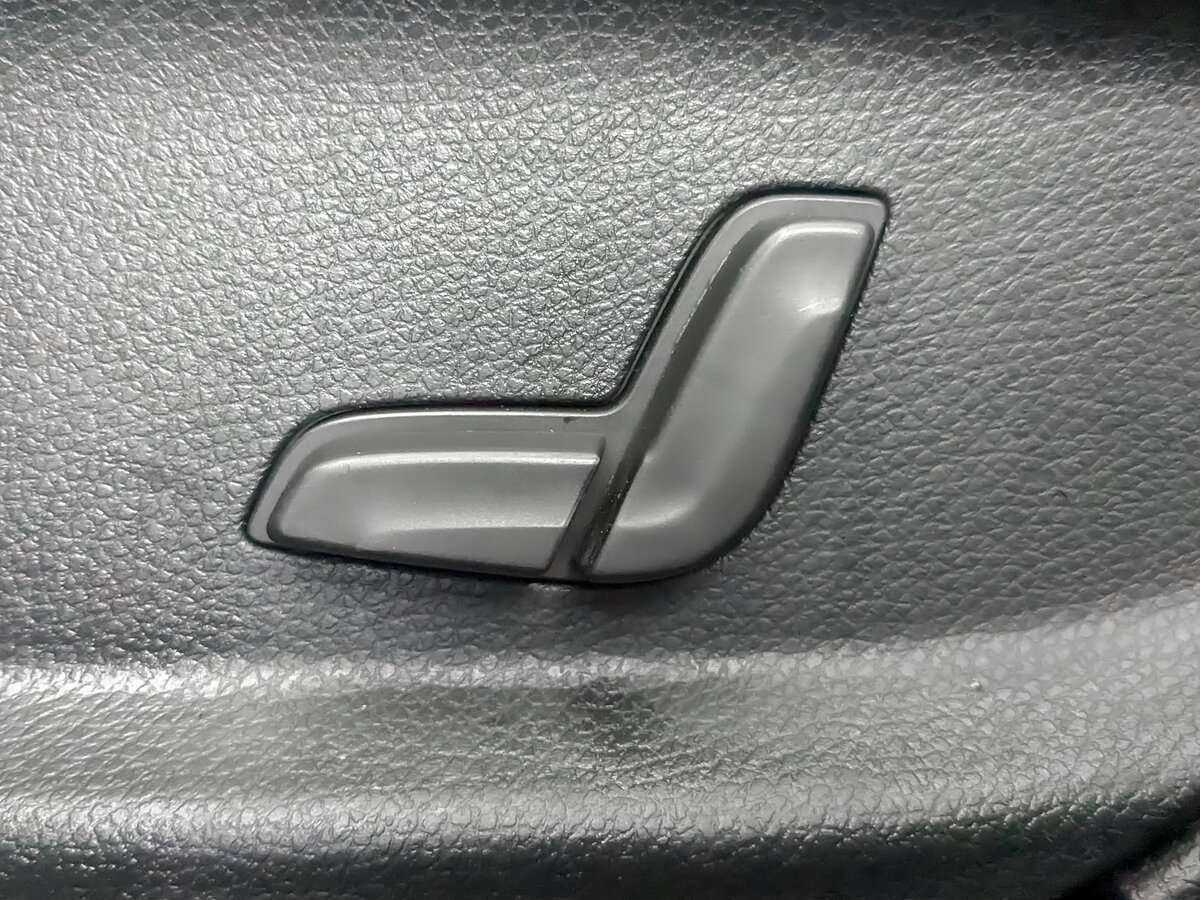 Купить Mercedes-Benz C-Класс 180, 2019, 131 432 км, фото №17