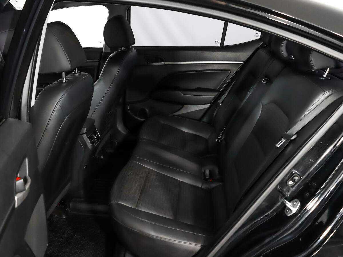 Купить Hyundai Elantra, 2017, 90 234 км, фото №10