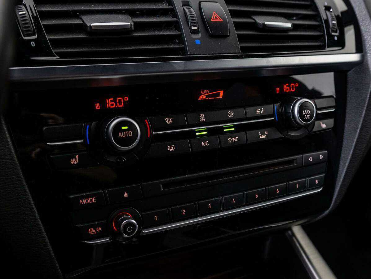 Купить BMW X3 20i xDrive, 2015, 148 287 км, фото №17