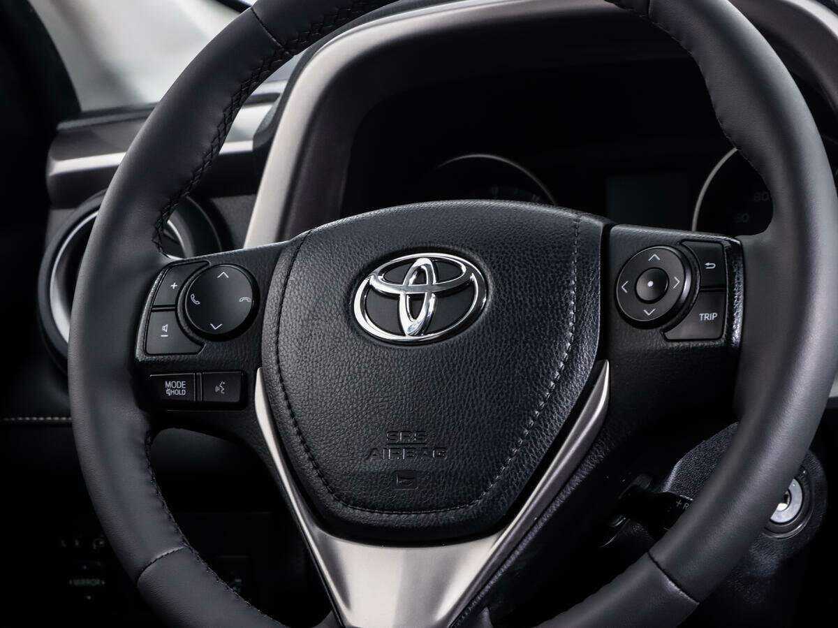 Купить Toyota RAV4, 2017, 123 800 км, фото №11