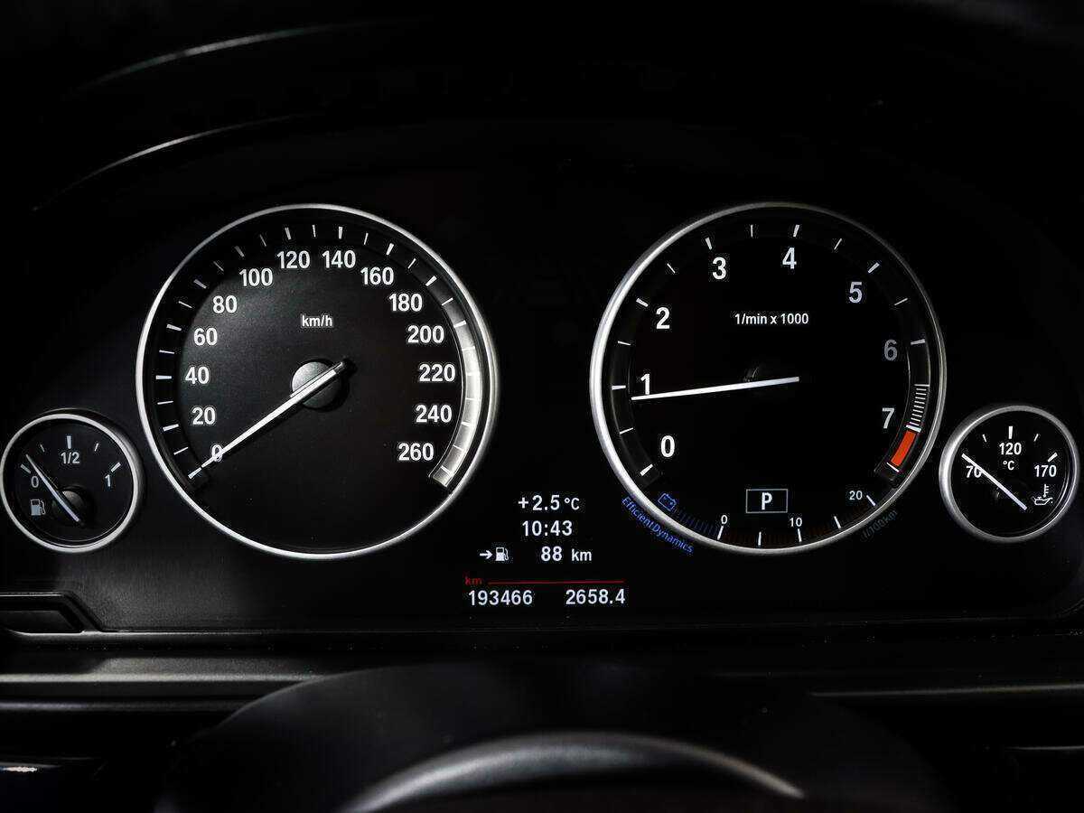 Купить BMW 5 серии 520i, 2012, 190 000 км, фото №12
