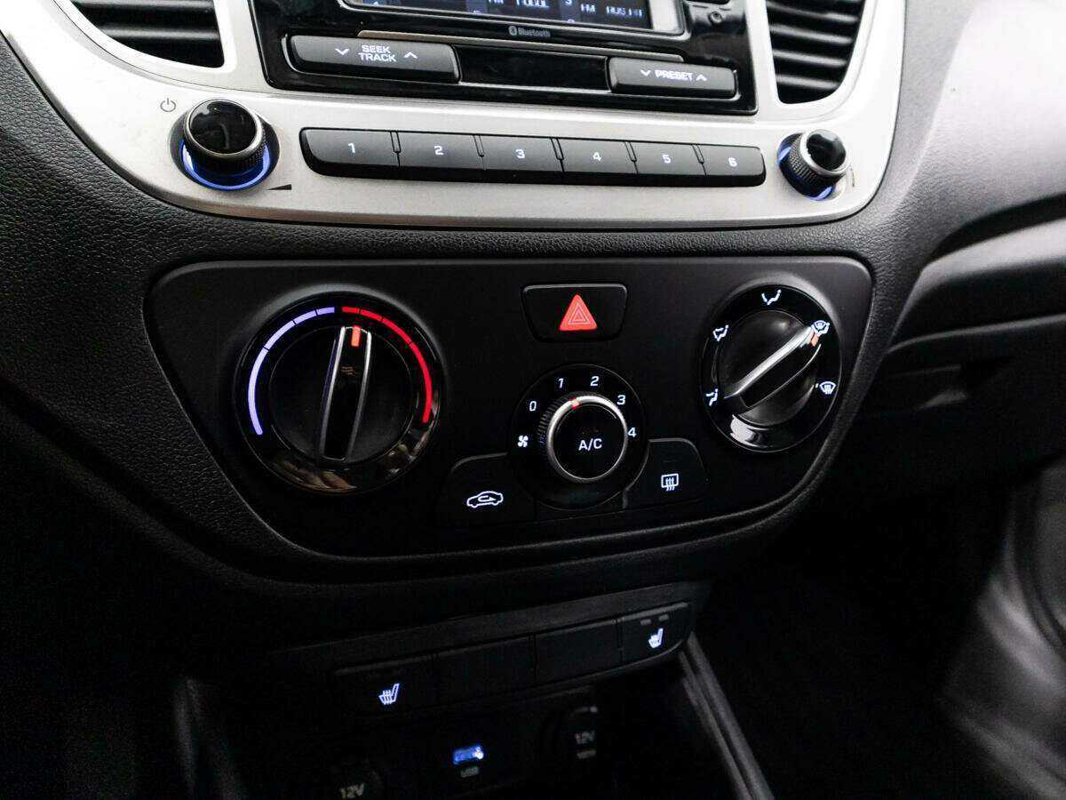 Купить Hyundai Solaris, 2020, 76 025 км, фото №15