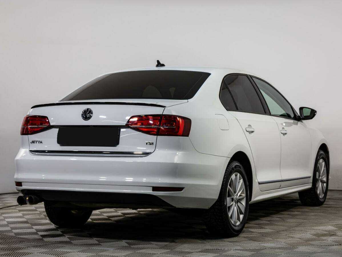 Купить Volkswagen Jetta, 2017, 132 050 км, фото №4