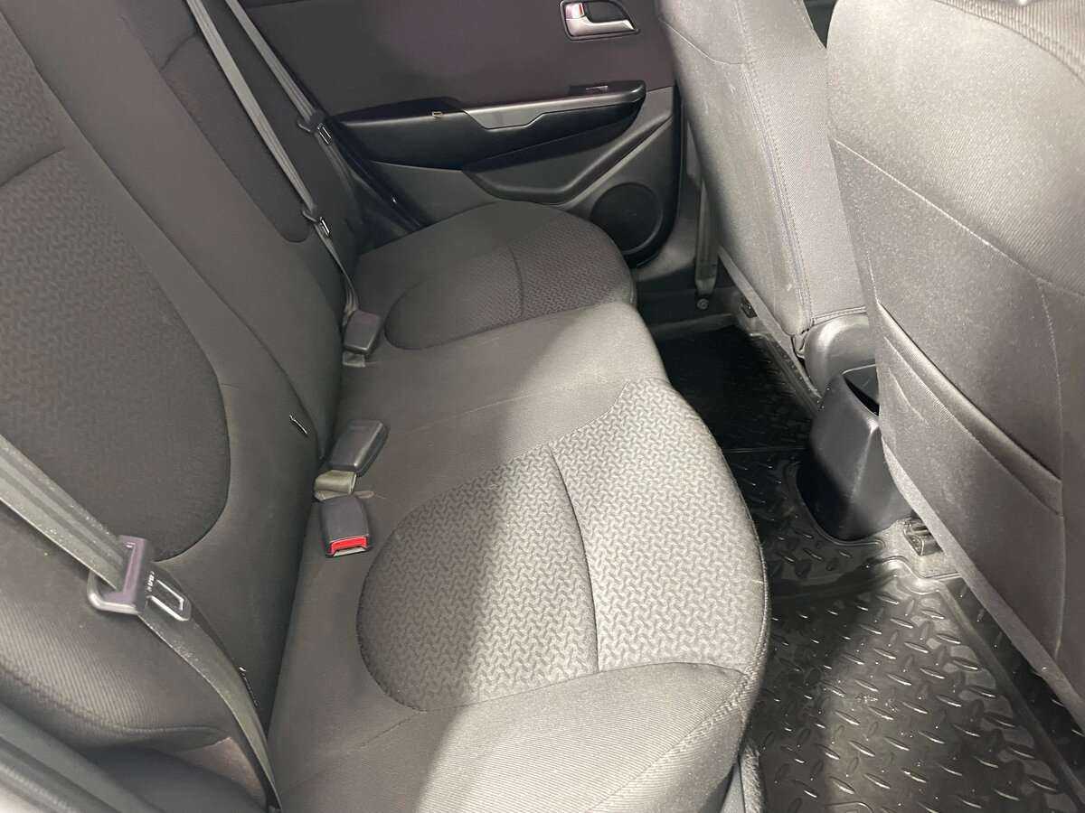 Купить Kia Rio 5-speed, 2013, 204 913 км, фото №17