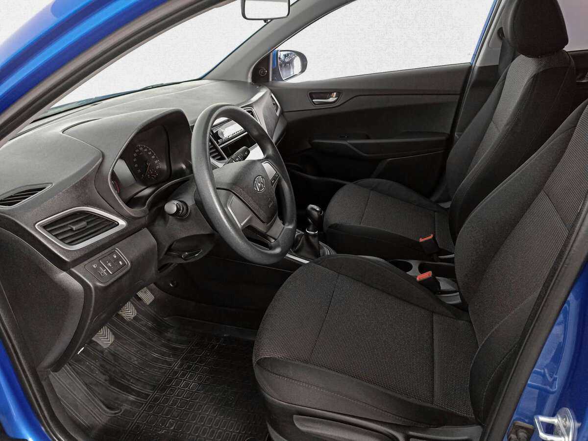 Купить Hyundai Solaris, 2018, 105 877 км, фото №16