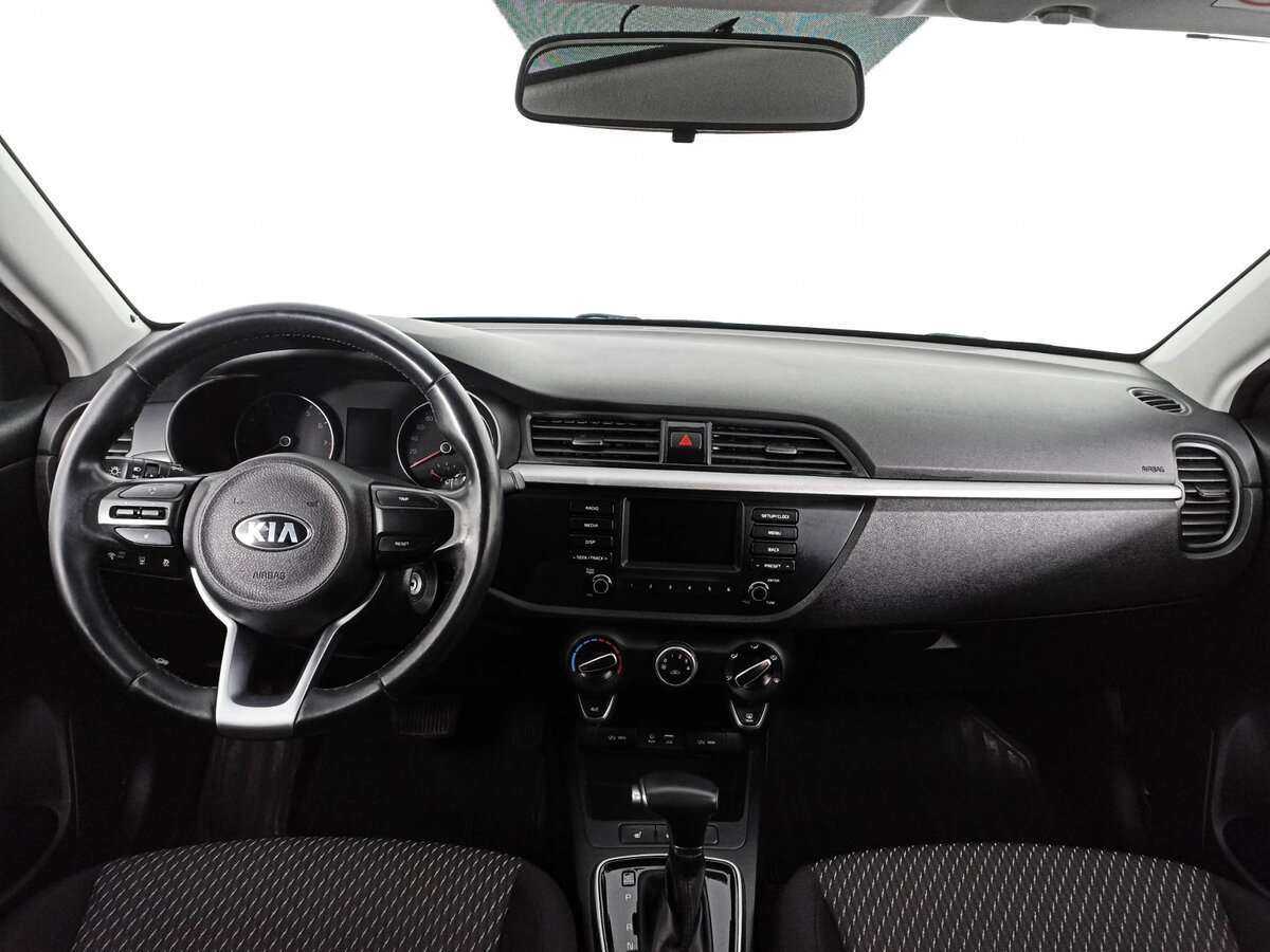 Купить Kia Rio X-Line, 2017, 71 763 км, фото №12
