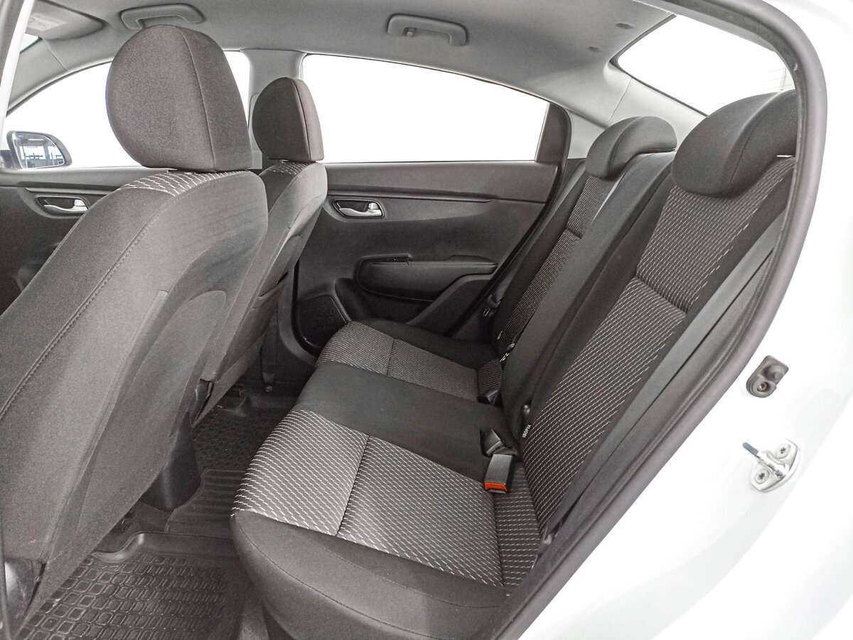 Купить Kia Rio, 2018, 113 003 км, фото №10