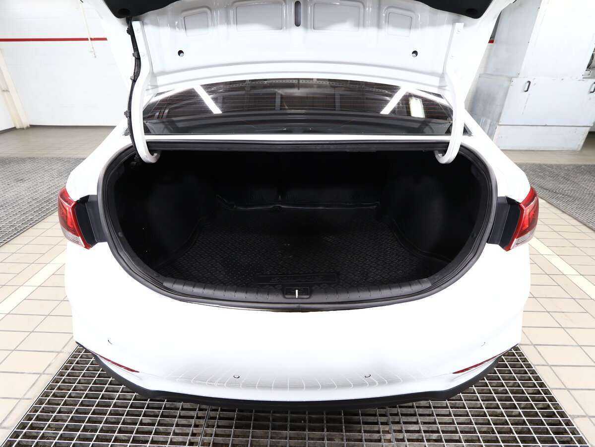 Купить Hyundai Solaris, 2018, 230 000 км, фото №5