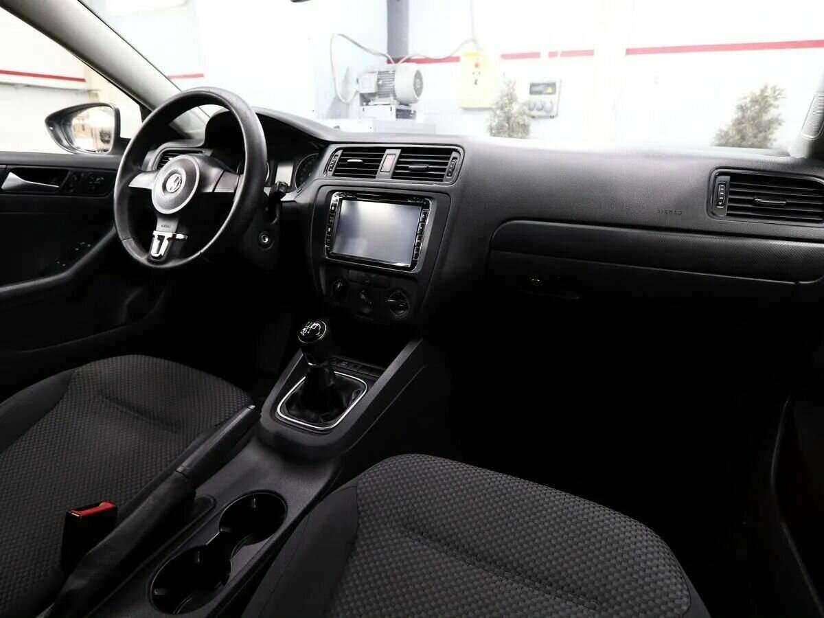 Купить Volkswagen Jetta, 2013, 180 000 км, фото №8
