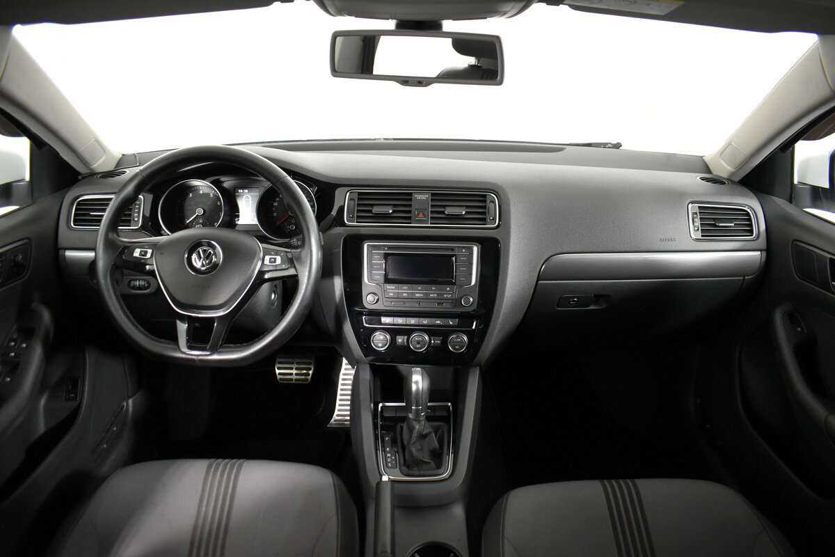 Купить Volkswagen Jetta, 2016, 183 000 км, фото №9