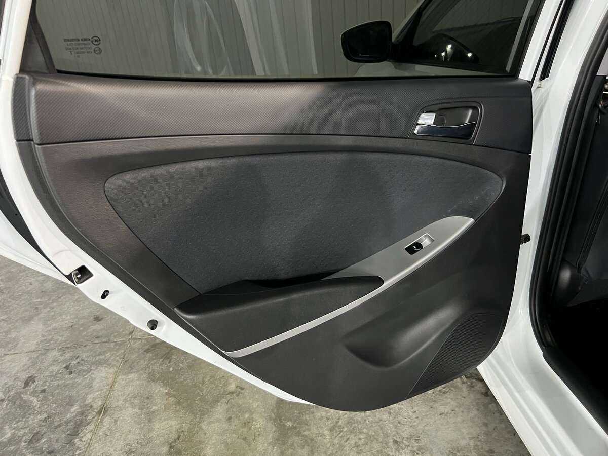 Купить Hyundai Solaris, 2014, 65 000 км, фото №13