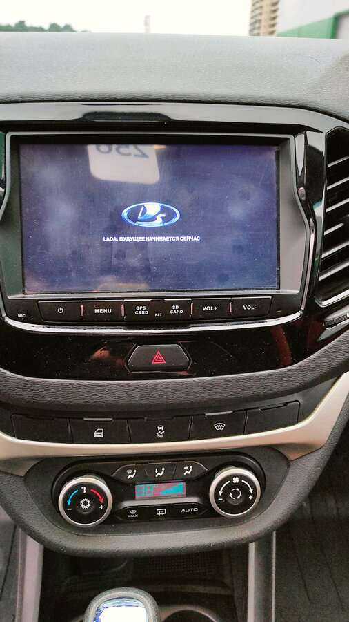 Купить Lada (ВАЗ) Vesta SW Cross, 2019, 87 000 км, фото №10