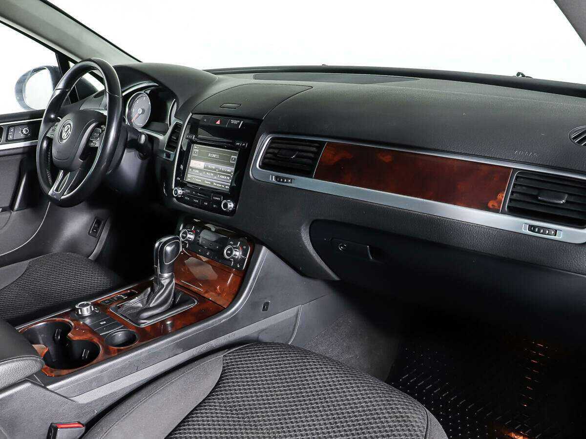 Купить Volkswagen Touareg, 2013, 321 298 км, фото №9