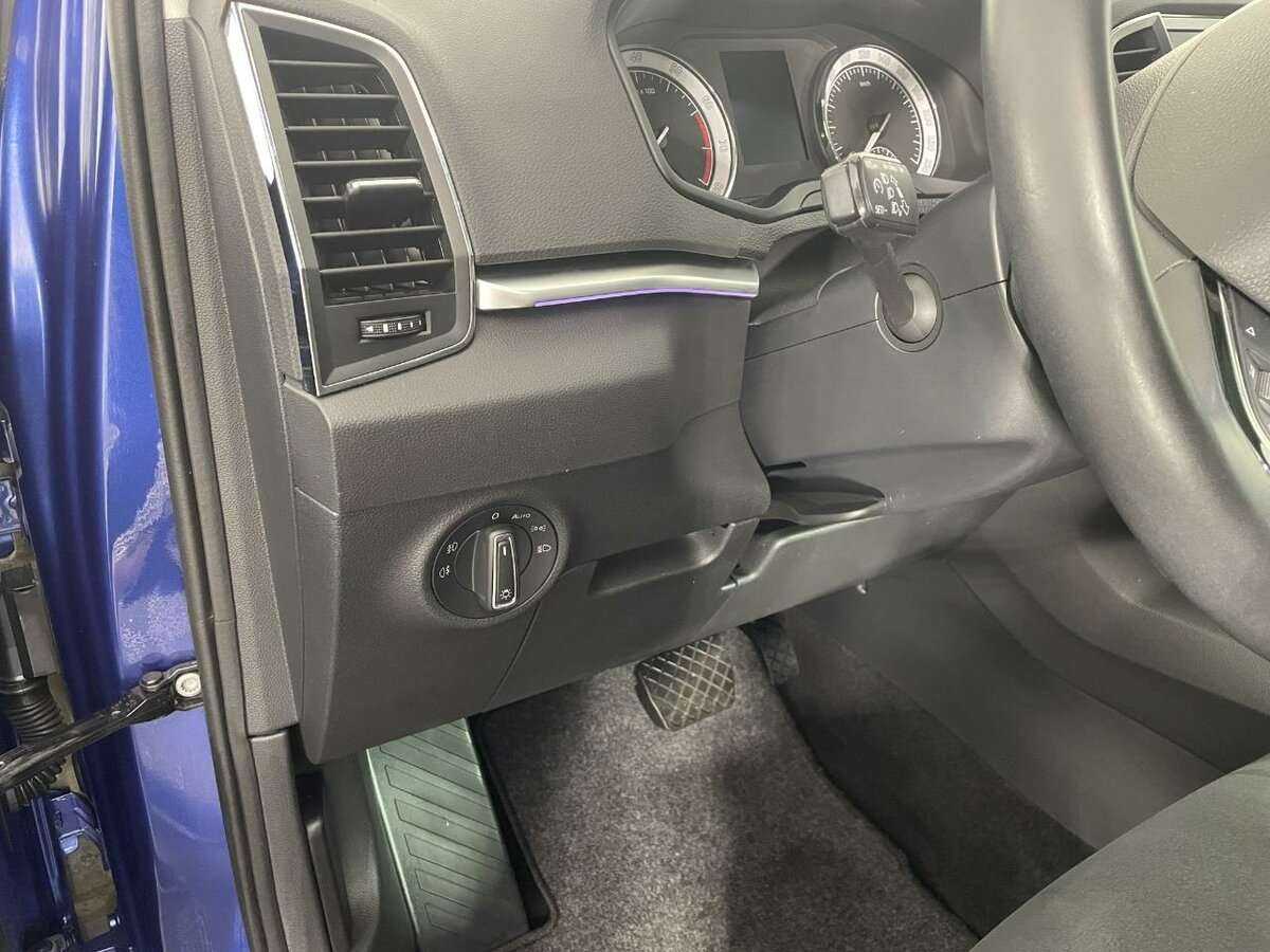 Купить Skoda Karoq, 2020, 64 989 км, фото №6