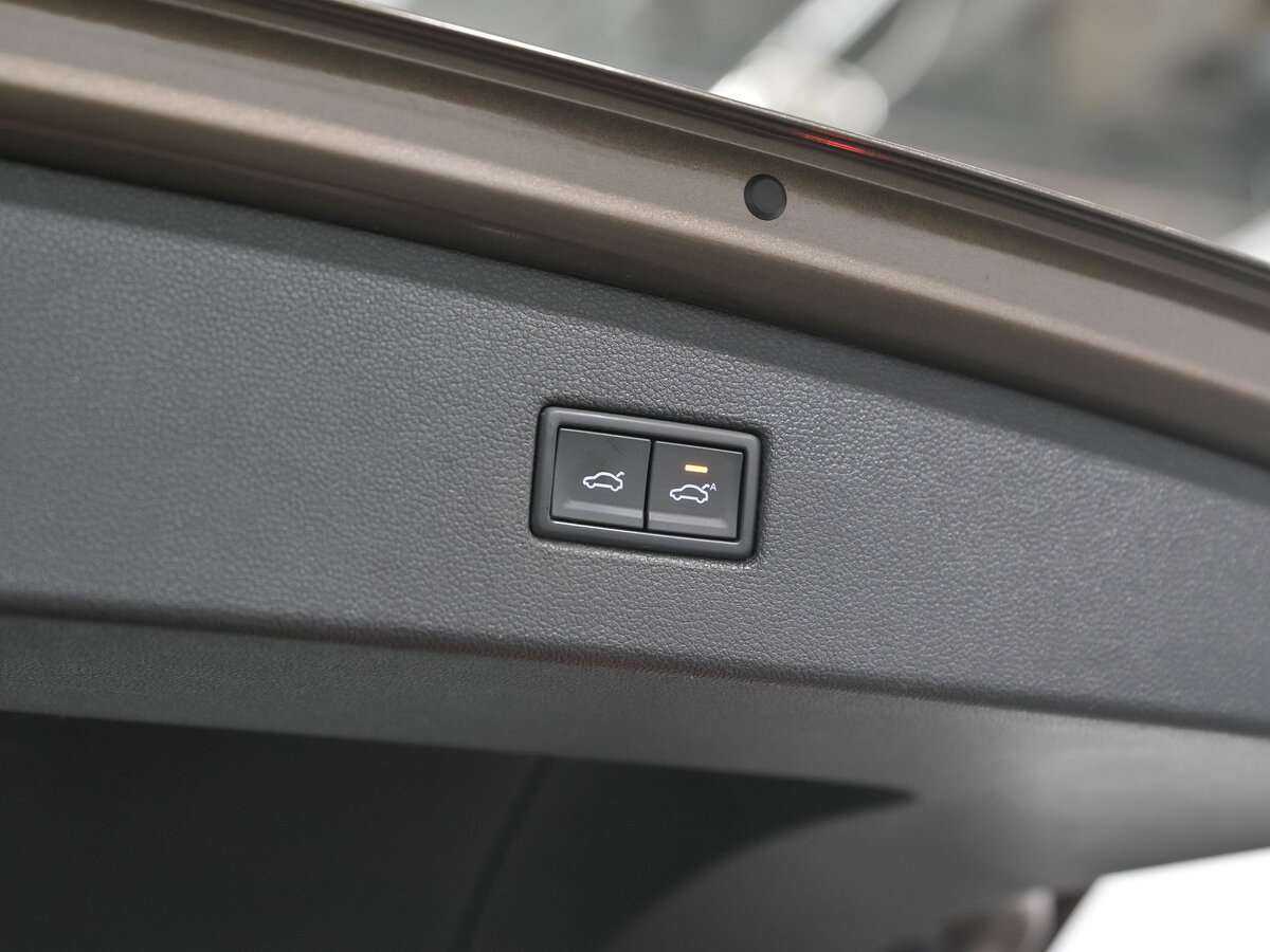 Купить Volkswagen Tiguan, 2018, 72 351 км, фото №17