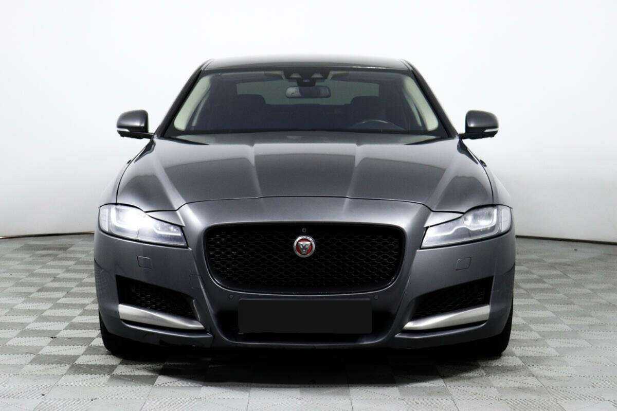 Jaguar XF