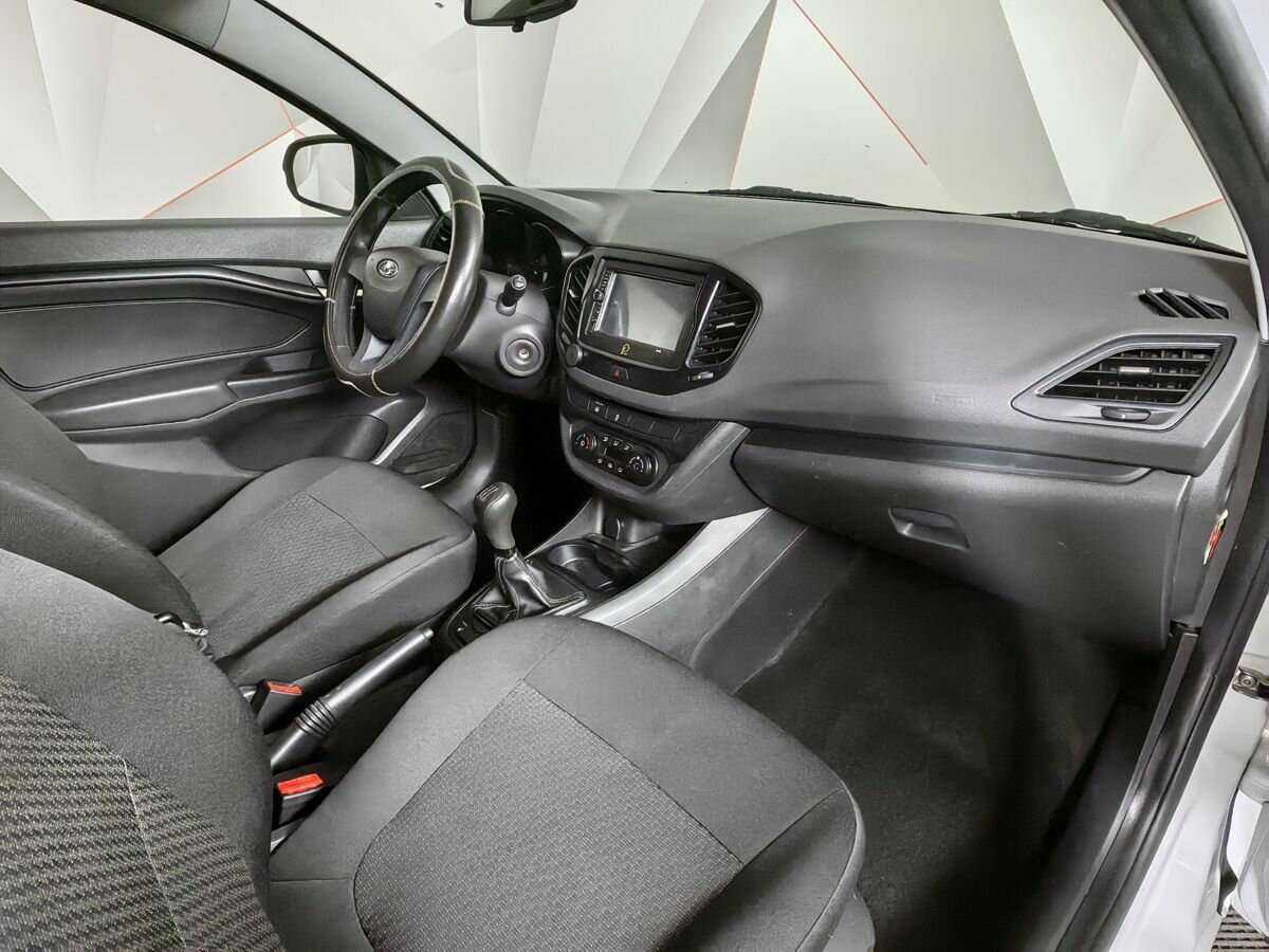 Купить Lada (ВАЗ) Vesta, 2017, 141 861 км, фото №9