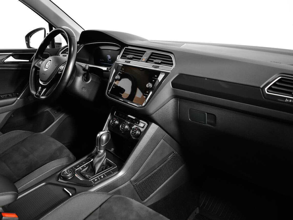 Купить Volkswagen Tiguan, 2017, 122 791 км, фото №9